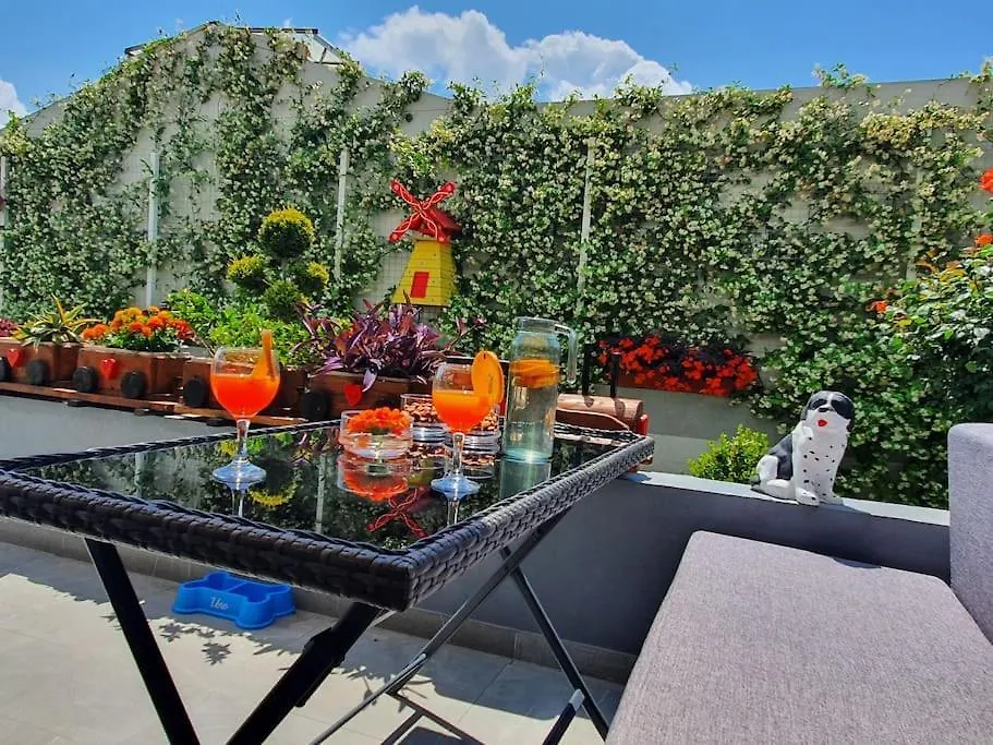 Apartment Naduno 2Min Walk To Beach Split